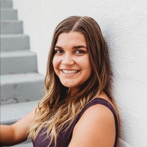 Meet your Posher, Christy